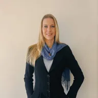 Maria Exemplo — corretora de imóveis especialista no Condomínio Residencial Exemplo, em Cidade